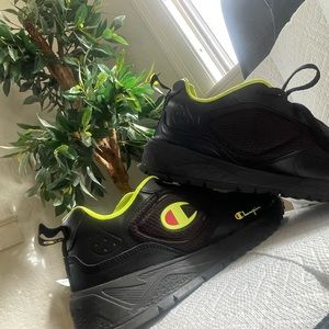 Champion black& Light green